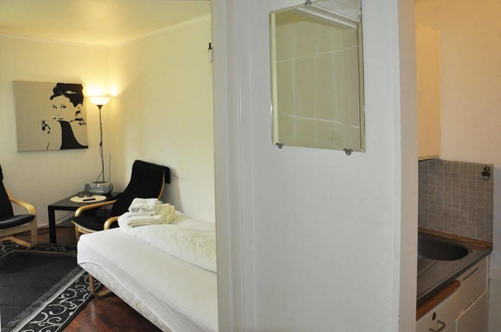 Svartisen Apartments Glomfjord Экстерьер фото